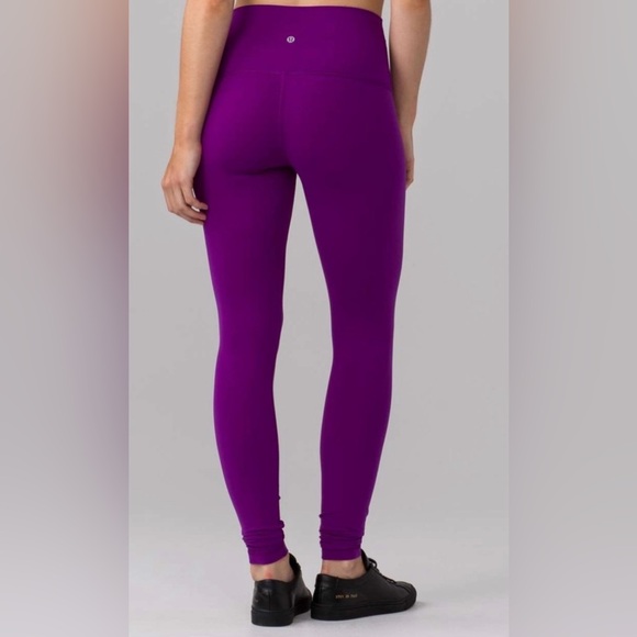Lululemon Wunder Under Pant III (Brushed)—Tender Violet | size 2 - Picture 4 of 10